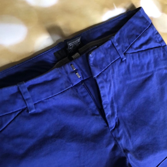 Blue shorts size 6 - Picture 2 of 4
